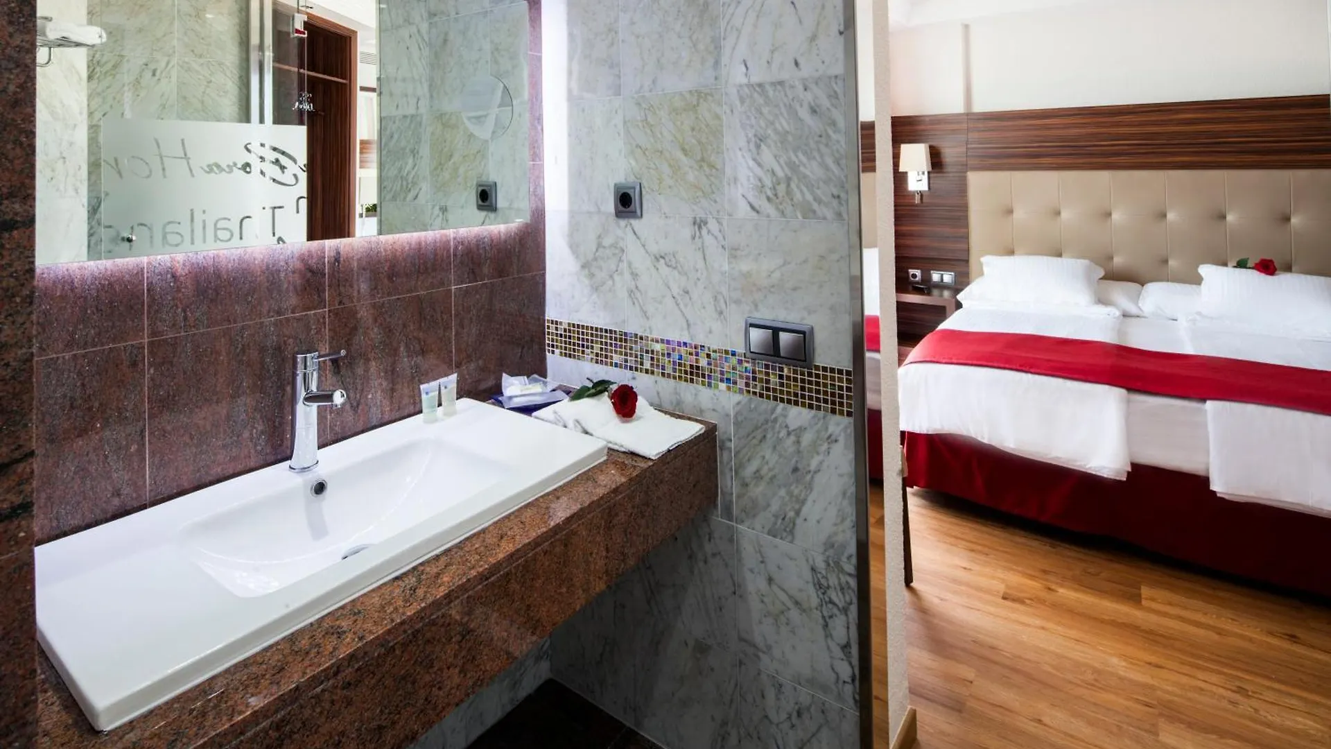 Europe Playa Marina - Adults Only Hotel Illetas